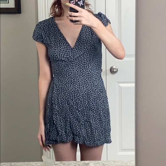 Brandy Melville Navy Floral Wrap Dress - Picture 1 of 4
